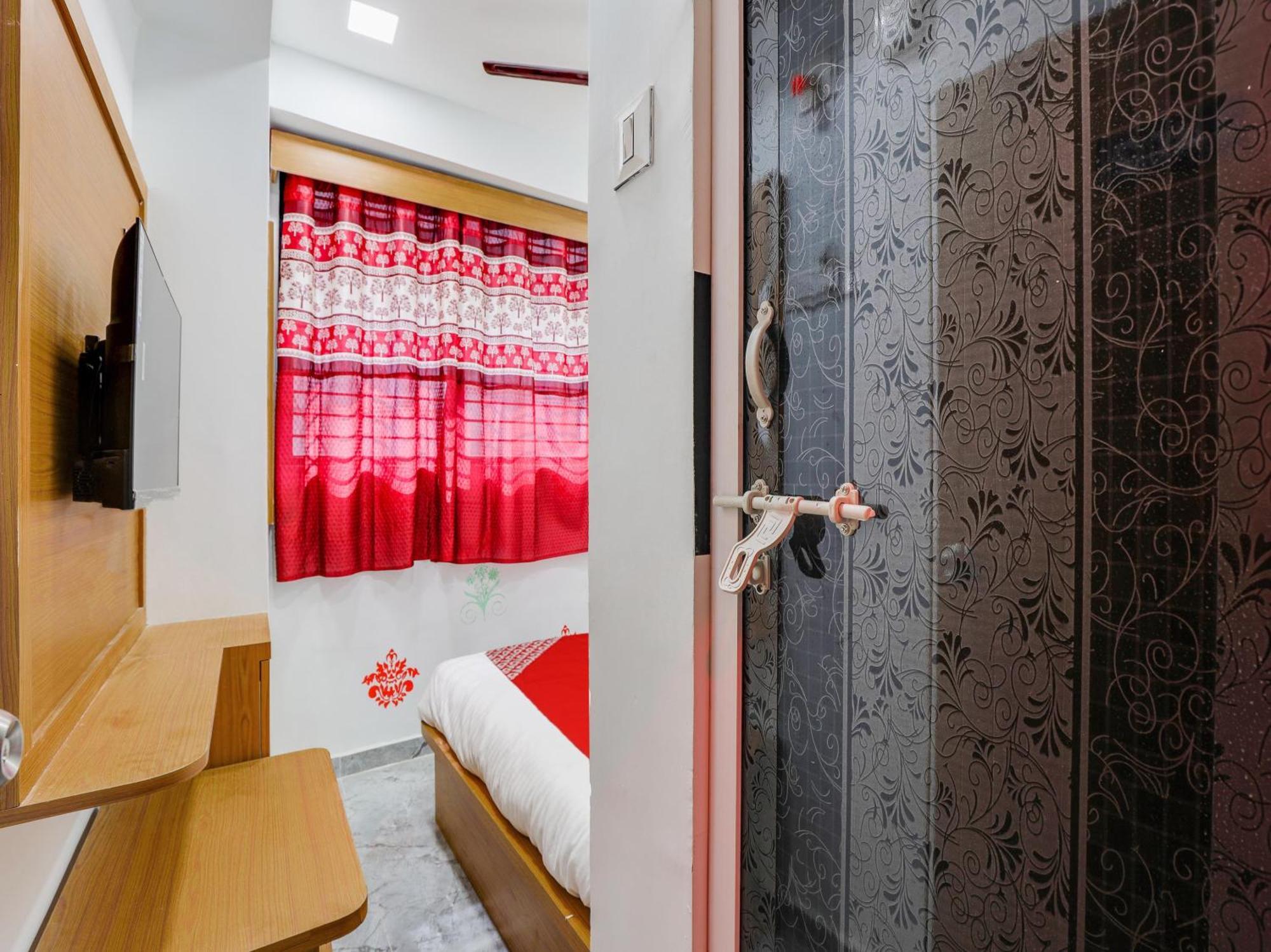 Hotel O Green City Szúrat Kültér fotó